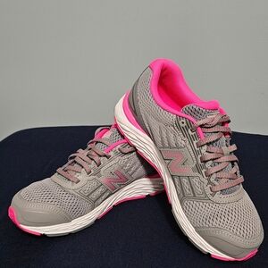 New Balance Women's / Big Girl's Sneakers in Gray and Pink